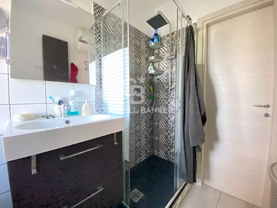 Immagine 31 di Appartamento in vendita  in Via Vampolieri 50 a Aci Castello