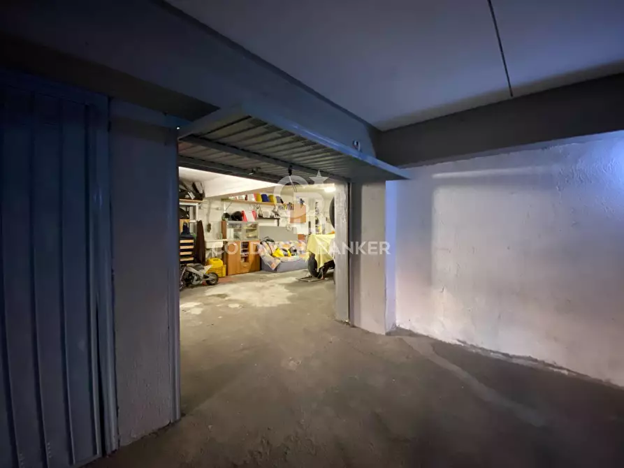 Immagine 36 di Appartamento in vendita  in Via Vampolieri 50 a Aci Castello