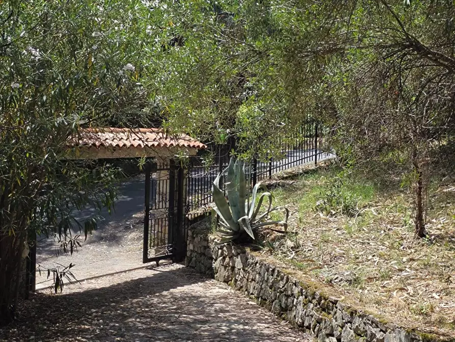 Immagine 29 di Villa in vendita  in Via Barbarola 33 a Rofrano