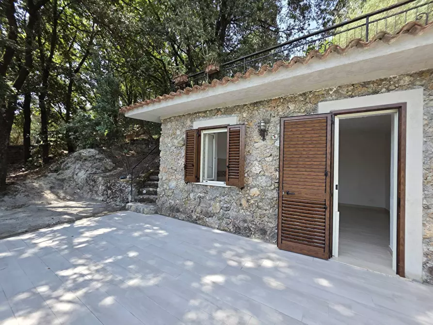 Immagine 21 di Villa in vendita  in Via Barbarola 33 a Rofrano