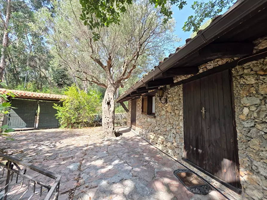 Immagine 7 di Villa in vendita  in Via Barbarola 33 a Rofrano