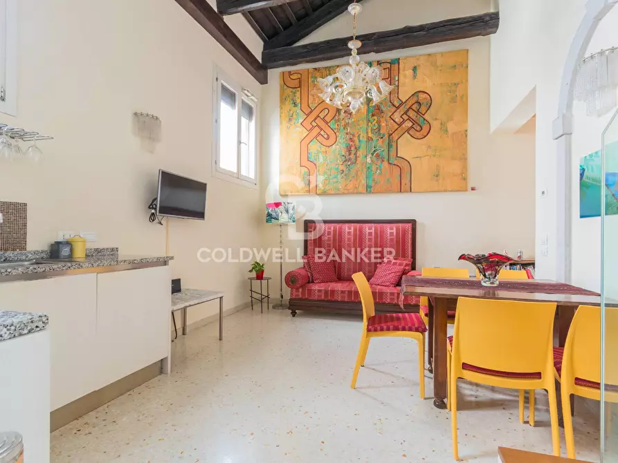Immagine 5 di Appartamento in vendita  in Campo Do Pozzi 2712 a Venezia