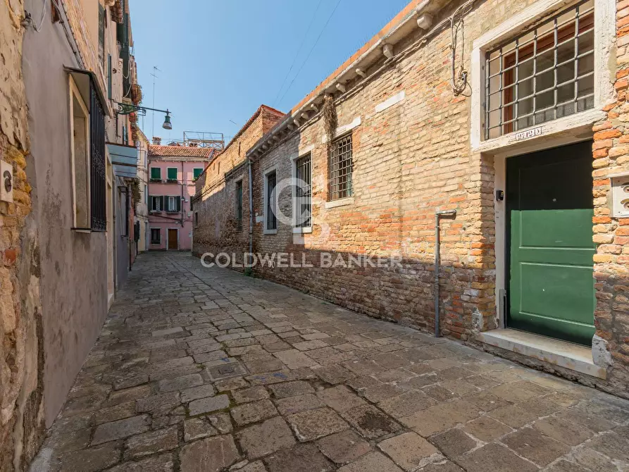 Immagine 28 di Appartamento in vendita  in Campo Do Pozzi 2712 a Venezia