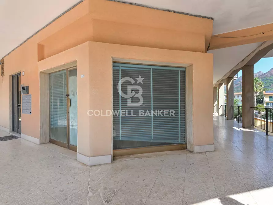 Immagine 23 di Appartamento in vendita  in Piazza Palestro a Porto Azzurro