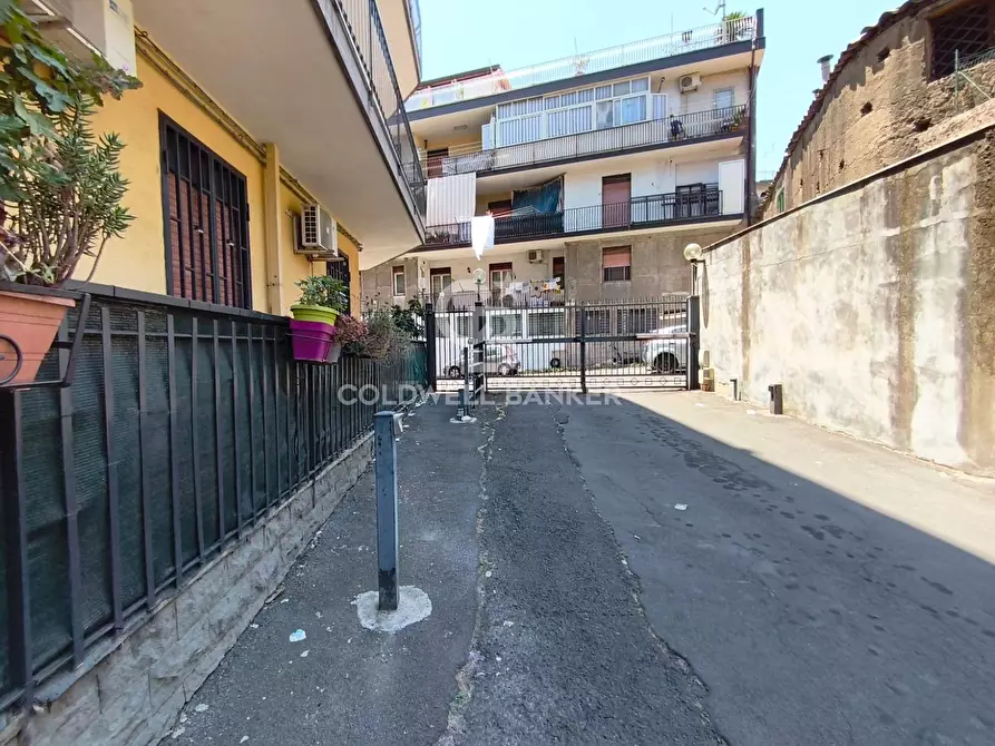 Immagine 22 di Appartamento in vendita  in Via Sicilia 23 a Aci Catena
