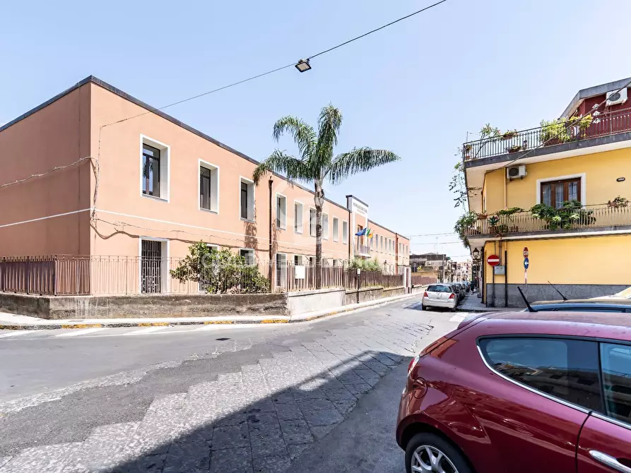 Immagine 24 di Appartamento in affitto  in via Francesco Strano 108 a Aci Catena