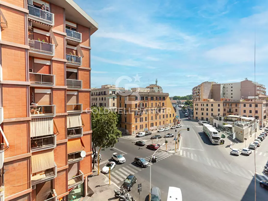 Immagine 27 di Appartamento in affitto  in Via Ettore Rolli a Roma