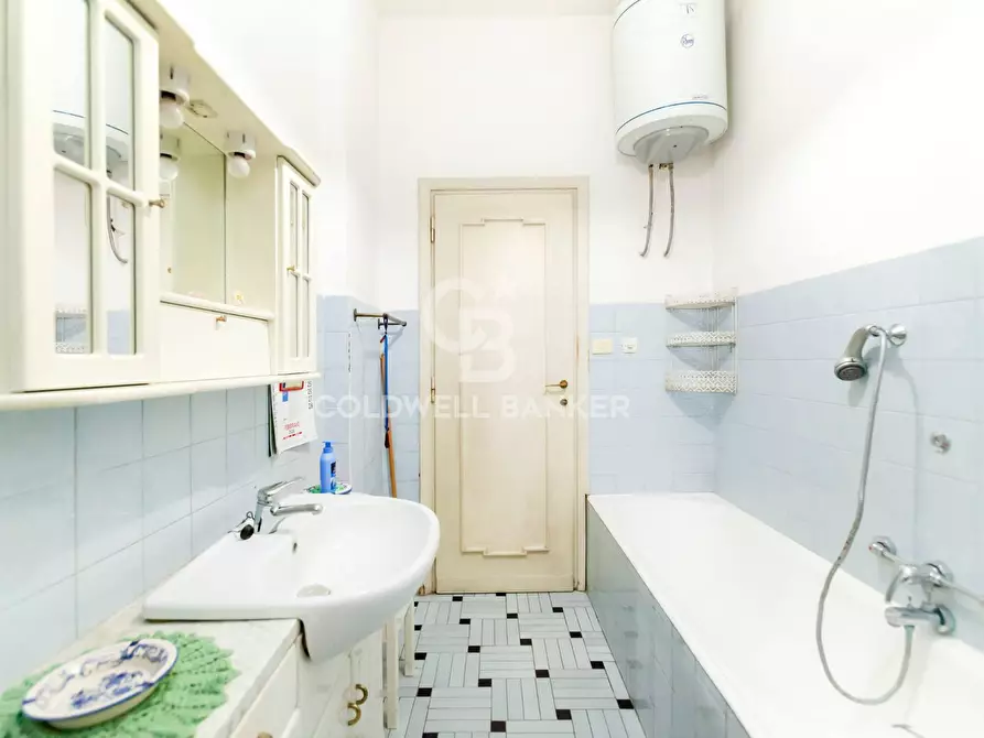 Immagine 16 di Appartamento in vendita  in Via Emilio Albertario a Roma