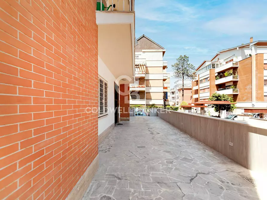 Immagine 27 di Appartamento in vendita  in Via Emilio Albertario a Roma
