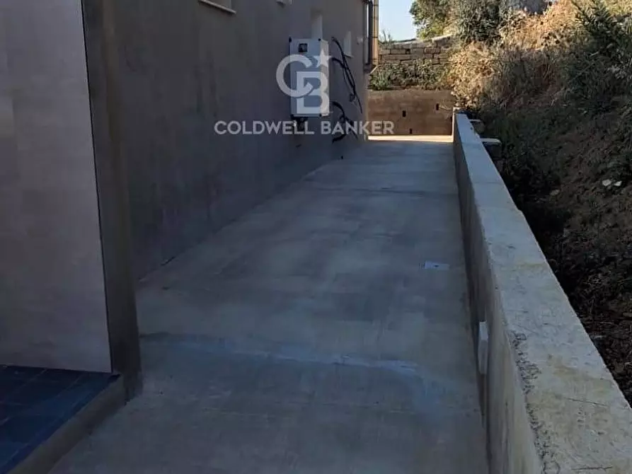 Immagine 15 di Villa in vendita  in via croce vicario 66 a Caltagirone