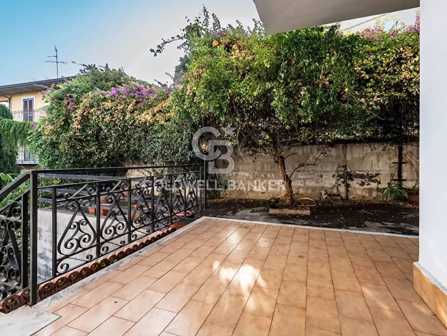 Immagine 6 di Villa in vendita  a Gravina Di Catania