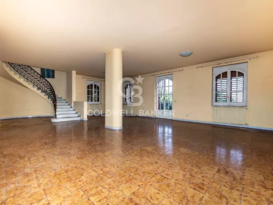 Immagine 8 di Villa in vendita  a Gravina Di Catania