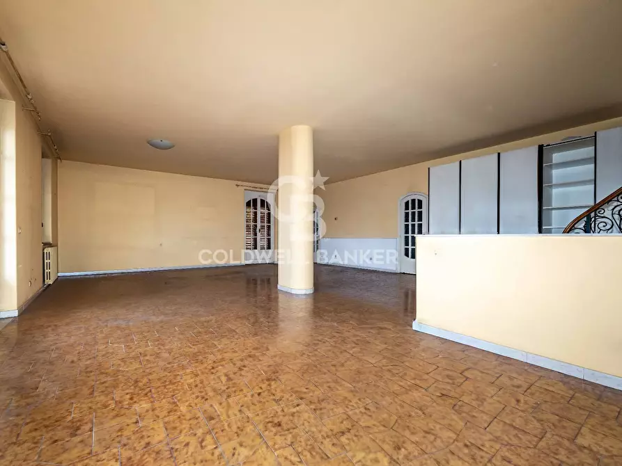 Immagine 11 di Villa in vendita  a Gravina Di Catania