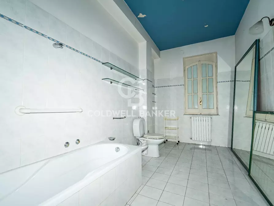 Immagine 34 di Villa in vendita  a Gravina Di Catania
