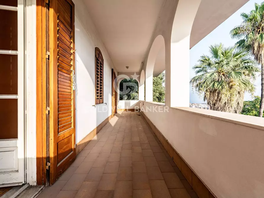 Immagine 43 di Villa in vendita  a Gravina Di Catania