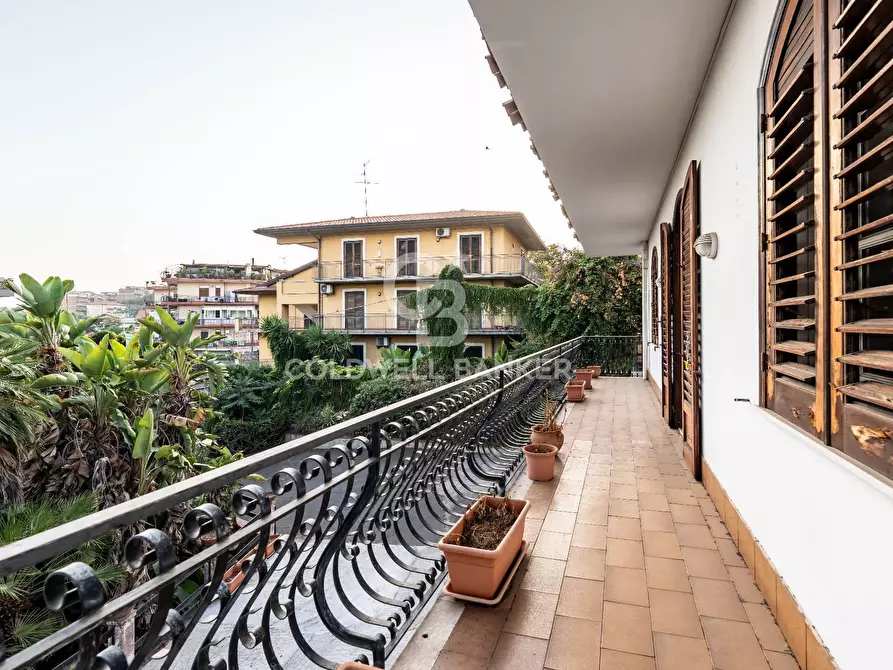 Immagine 49 di Villa in vendita  a Gravina Di Catania