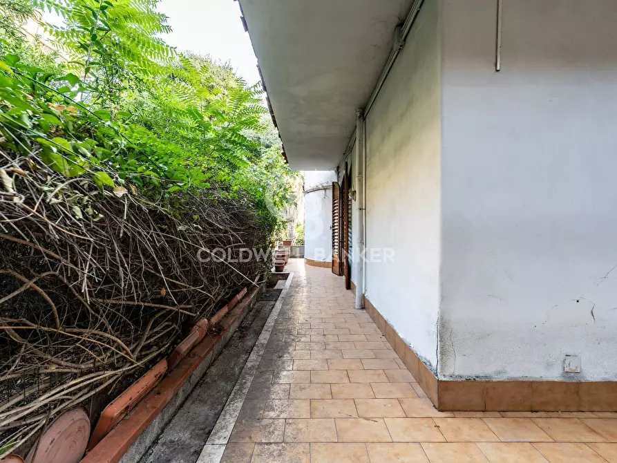Immagine 57 di Villa in vendita  a Gravina Di Catania