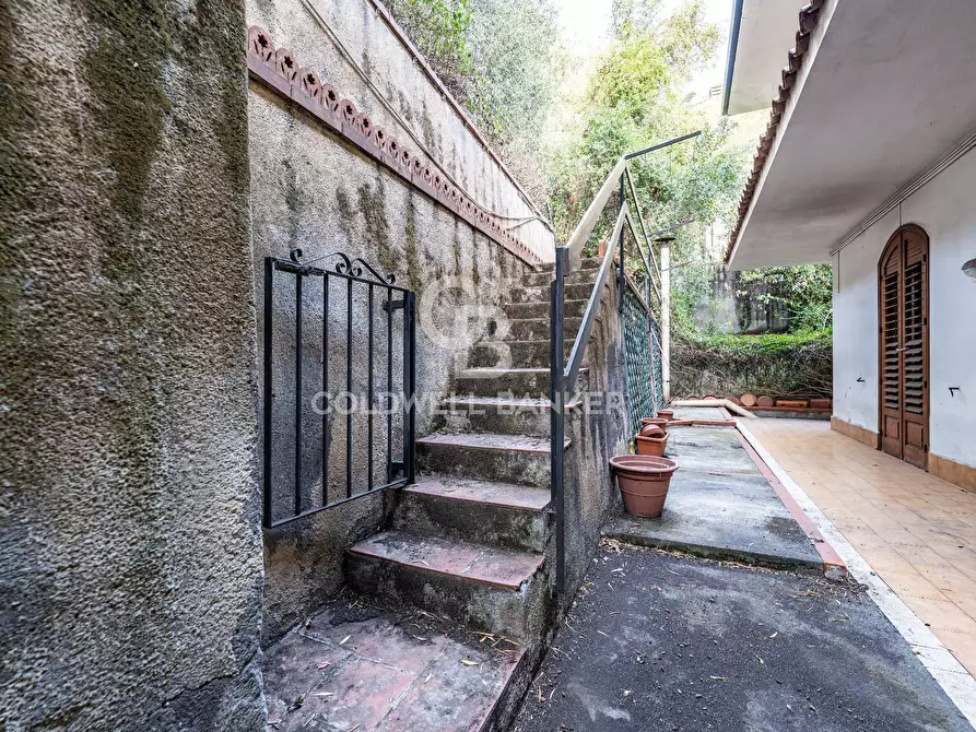 Immagine 61 di Villa in vendita  a Gravina Di Catania