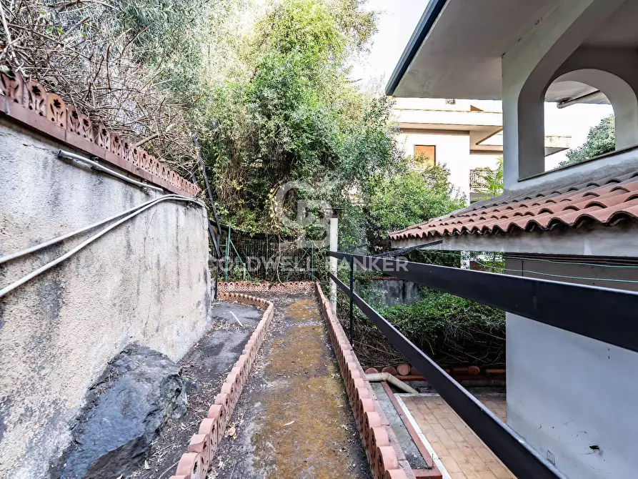 Immagine 62 di Villa in vendita  a Gravina Di Catania