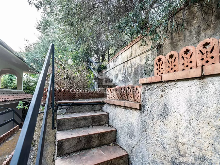 Immagine 65 di Villa in vendita  a Gravina Di Catania