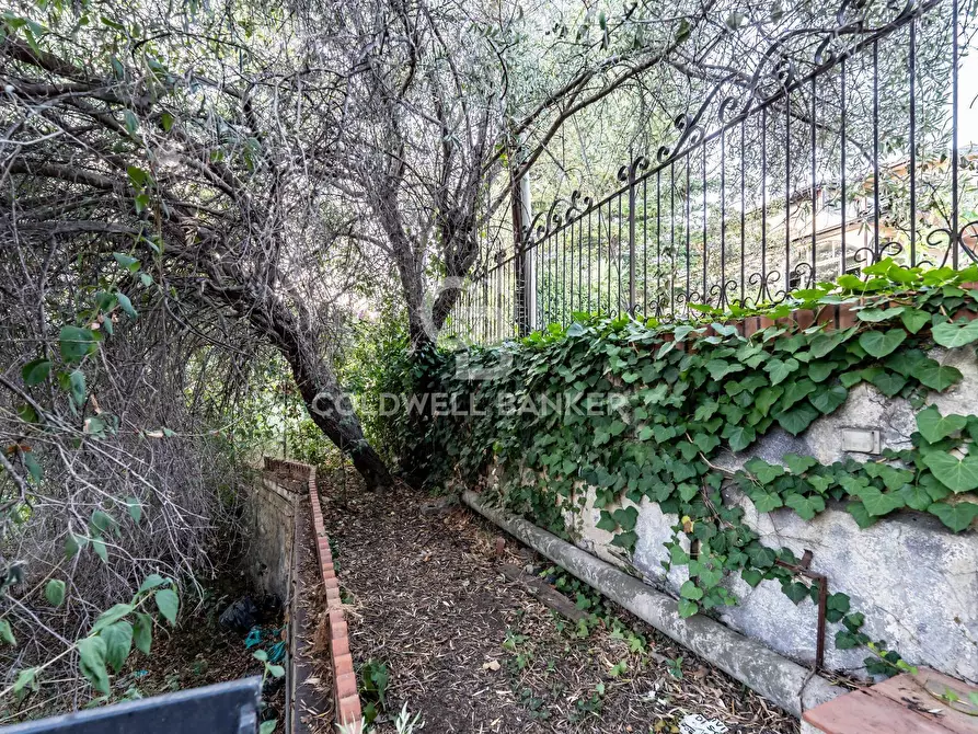 Immagine 67 di Villa in vendita  a Gravina Di Catania