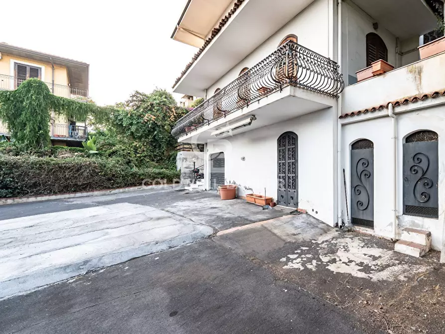Immagine 77 di Villa in vendita  a Gravina Di Catania