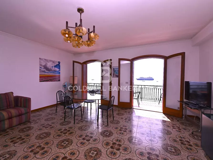 Immagine 10 di Appartamento in vendita  in lungomare tysandros 38 a Giardini-Naxos
