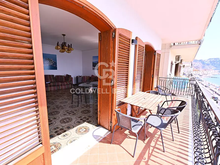 Immagine 9 di Appartamento in vendita  in lungomare tysandros 38 a Giardini-Naxos