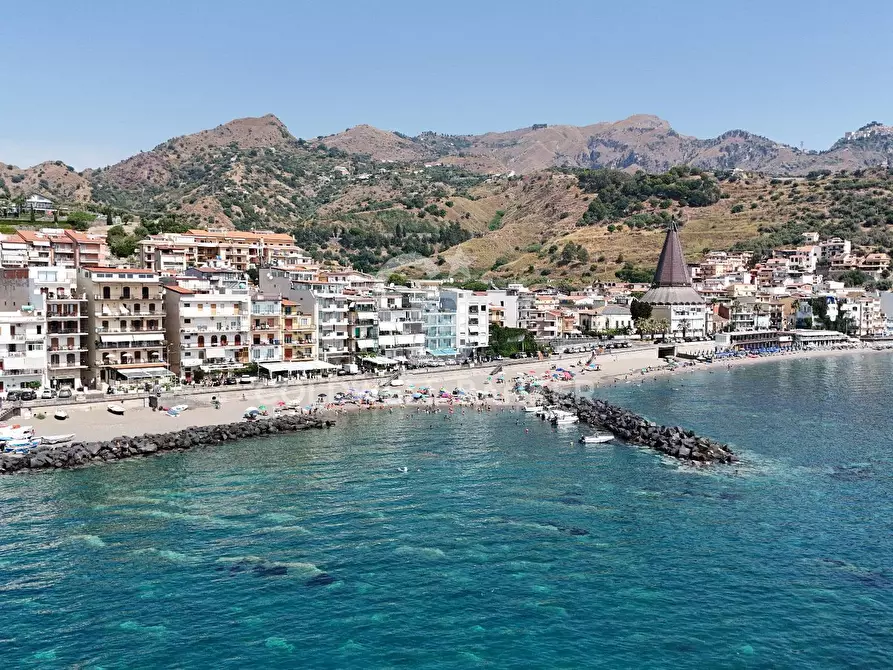 Immagine 7 di Appartamento in vendita  in lungomare tysandros 38 a Giardini-Naxos