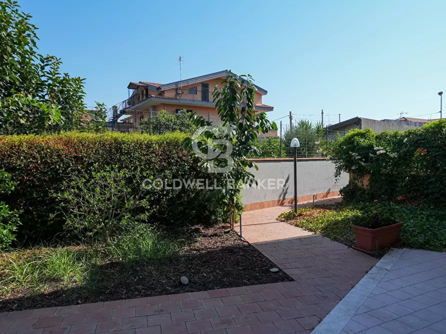 Immagine 2 di Villetta a schiera in vendita  in Via Biella (Piano D'Api) 28 a Acireale