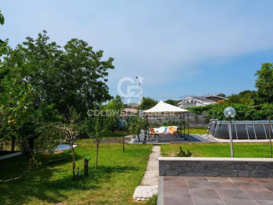 Immagine 12 di Villa in vendita  in VIA PABLO PICASSO 15 a Trecastagni