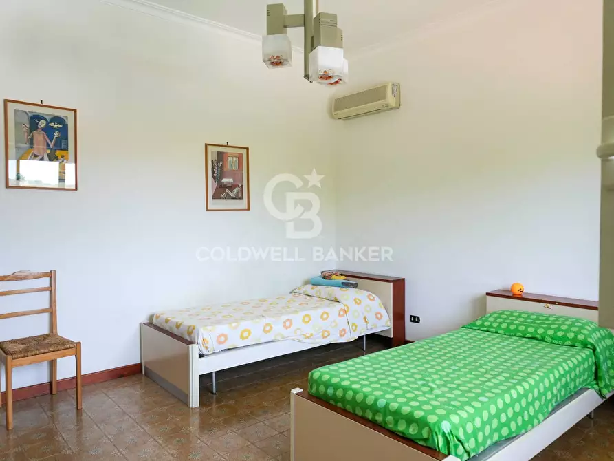 Immagine 34 di Villa in vendita  in VIA PABLO PICASSO 15 a Trecastagni