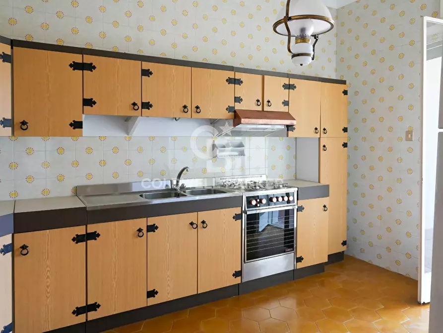 Immagine 38 di Villa in vendita  in VIA PABLO PICASSO 15 a Trecastagni