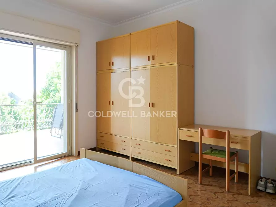 Immagine 41 di Villa in vendita  in VIA PABLO PICASSO 15 a Trecastagni