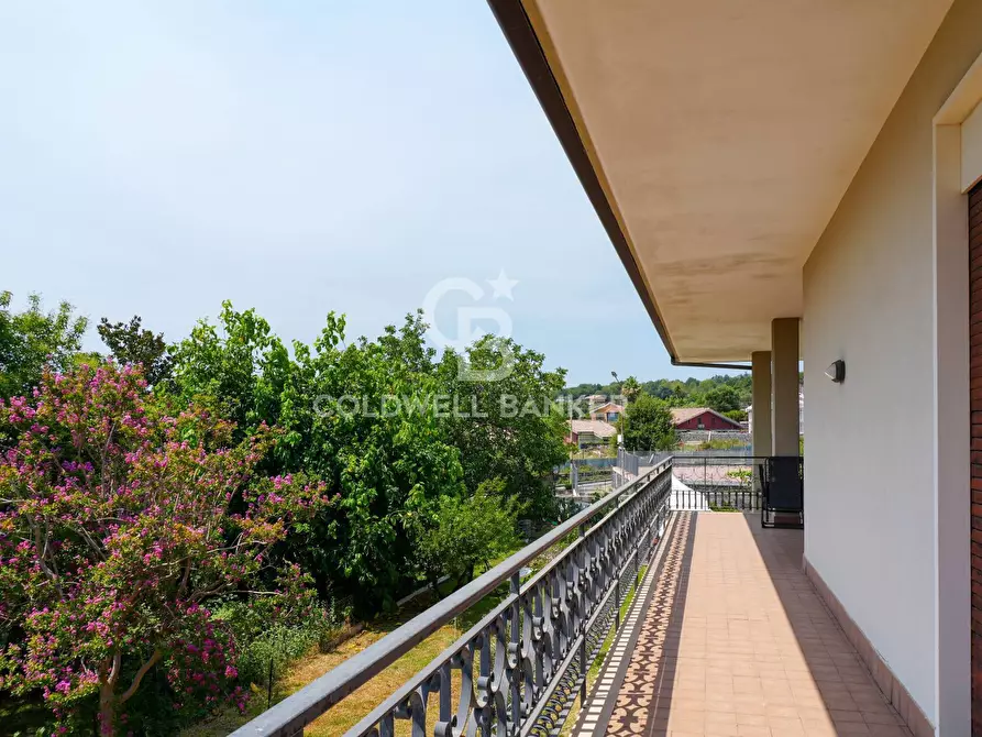 Immagine 23 di Villa in vendita  in VIA PABLO PICASSO 15 a Trecastagni