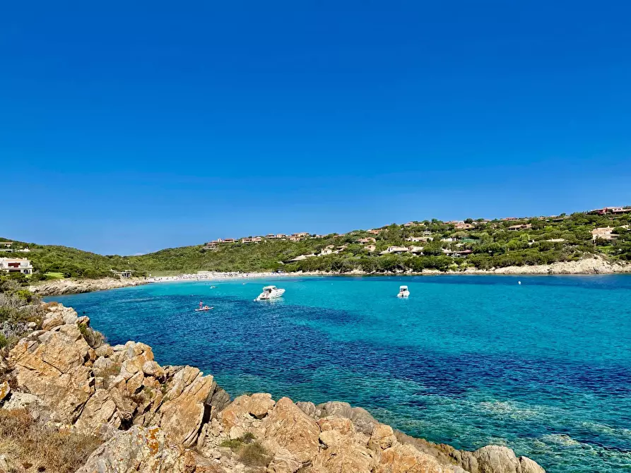 Immagine 17 di Appartamento in vendita  in Cala de Flores Porto Cervo snc a Arzachena