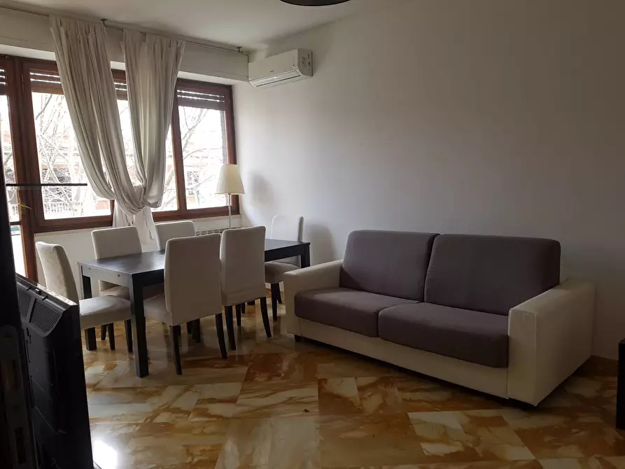 Immagine 1 di Appartamento in affitto  in viale di trastevere a Roma