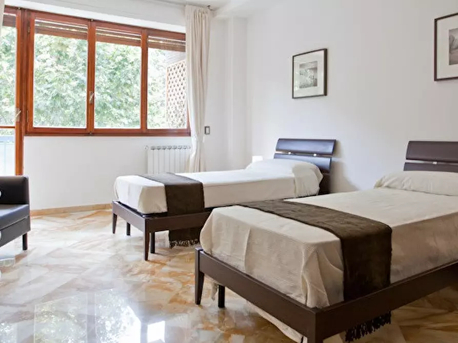 Immagine 12 di Appartamento in affitto  in viale di trastevere a Roma