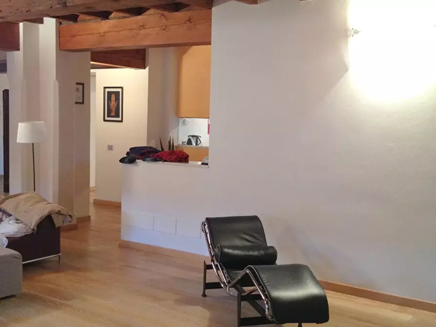 Immagine 5 di Appartamento in vendita  a Mantova