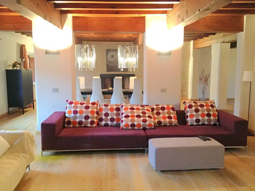 Immagine 3 di Appartamento in vendita  a Mantova