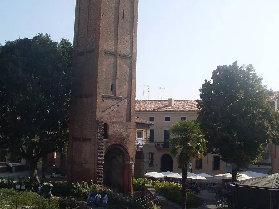 Immagine 3 di Appartamento in vendita  a Mantova