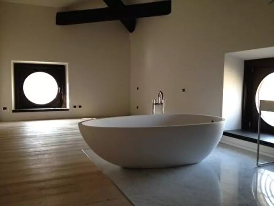 Immagine 6 di Appartamento in vendita  a Mantova