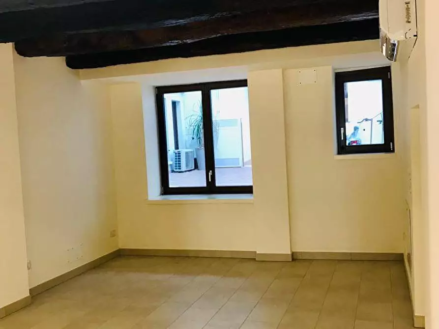 Immagine 5 di Appartamento in vendita  a Mantova