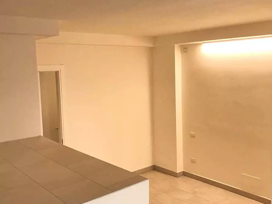 Immagine 8 di Appartamento in vendita  a Mantova