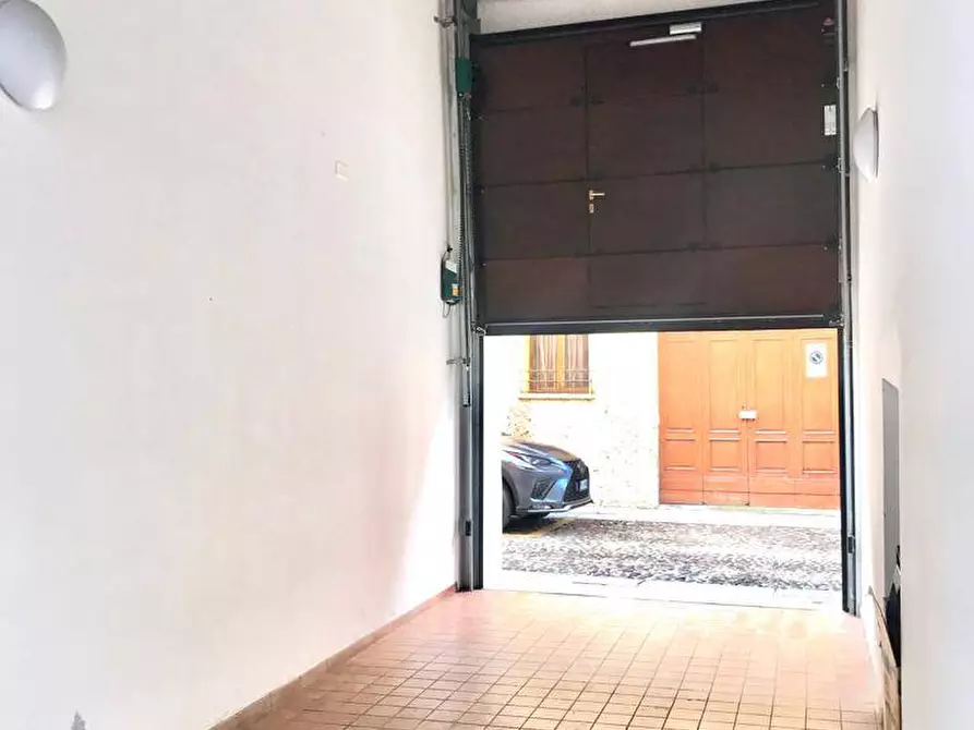 Immagine 13 di Appartamento in vendita  a Mantova