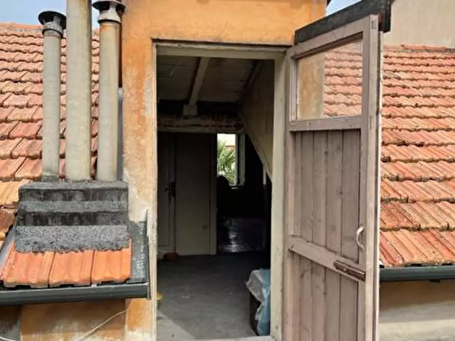 Immagine 19 di Casa indipendente in vendita  a Mantova