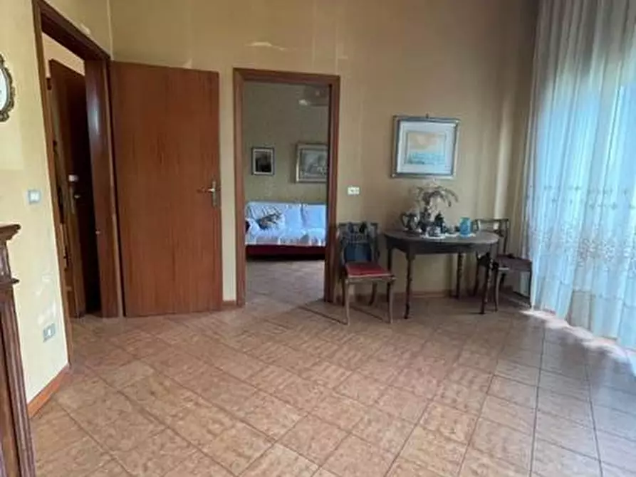 Immagine 15 di Casa indipendente in vendita  a Mantova
