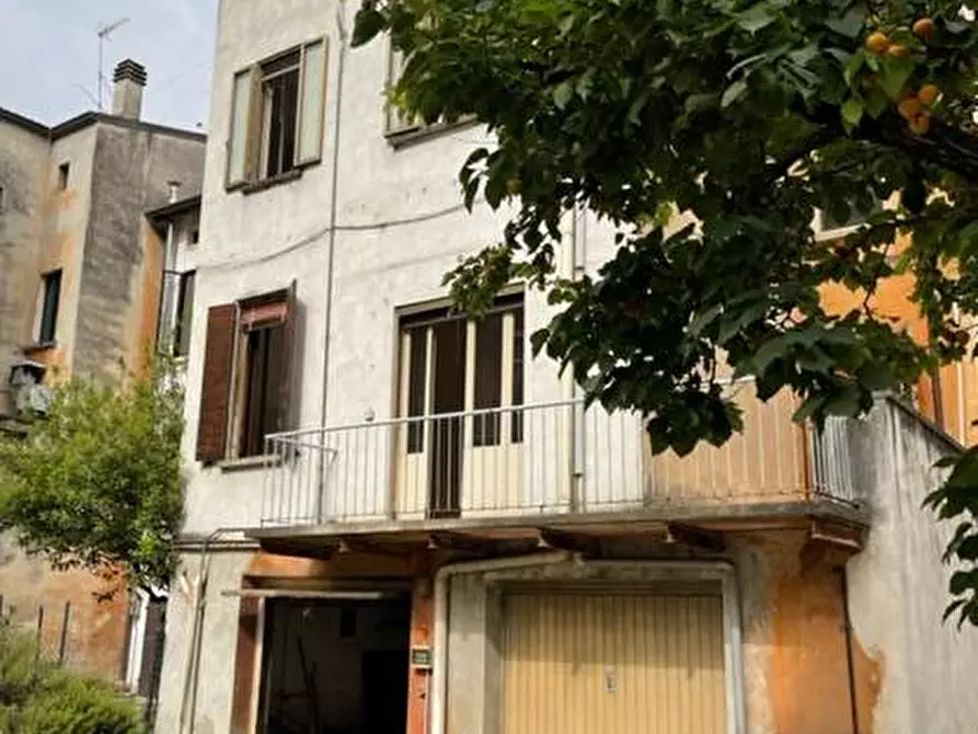 Immagine 22 di Casa indipendente in vendita  a Mantova