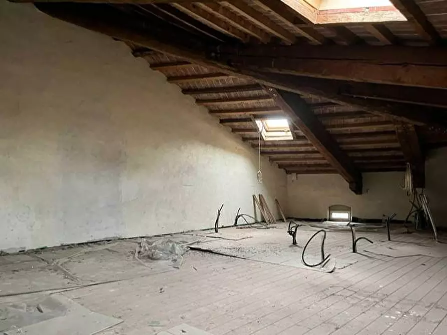 Immagine 4 di Appartamento in vendita  a Mantova