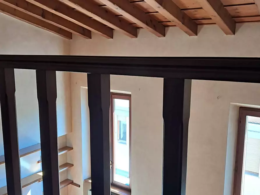 Immagine 8 di Casa indipendente in vendita  a Mantova